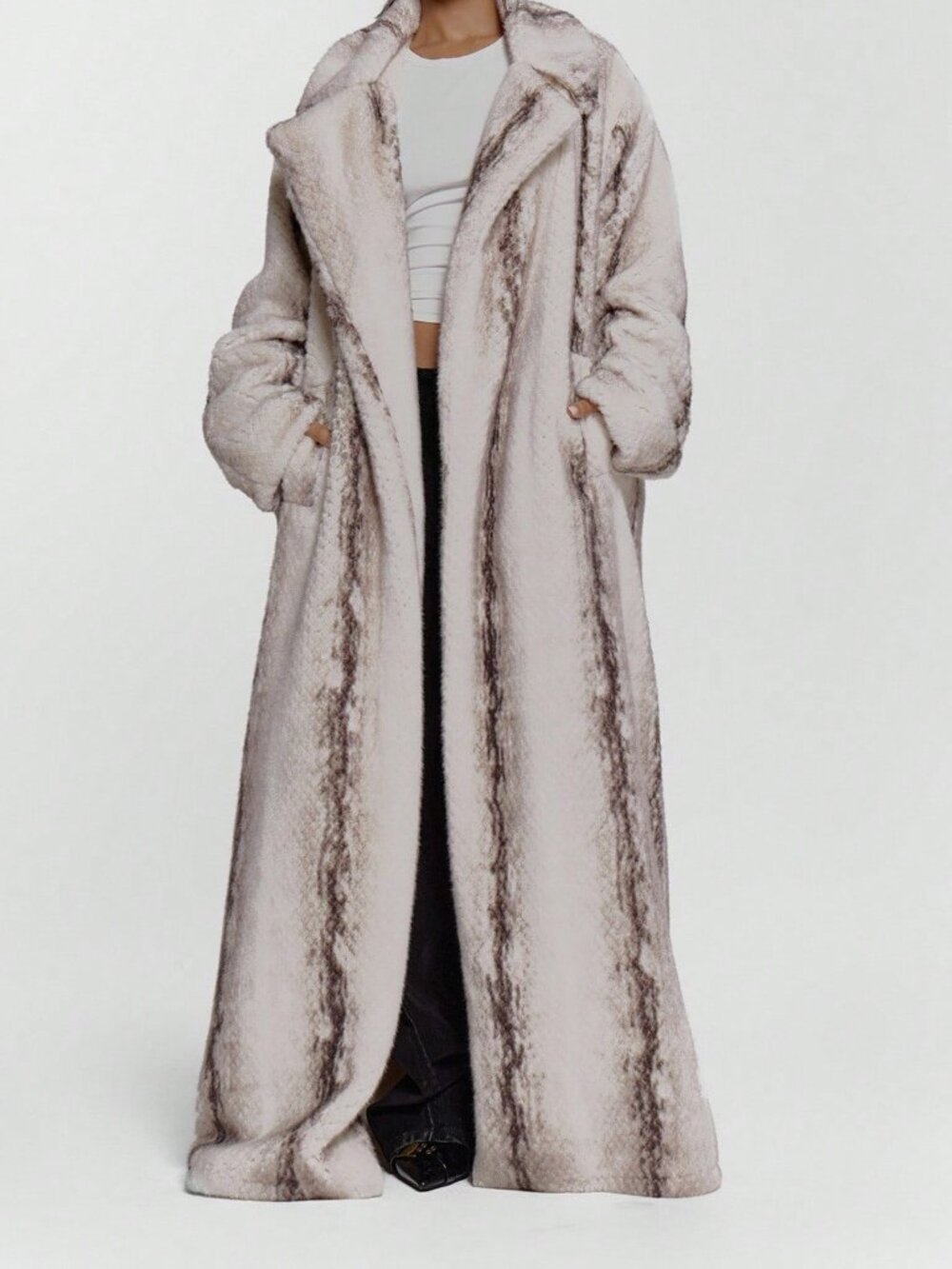 White Casual Women's Animal Print Oversized Faux Fur Coat